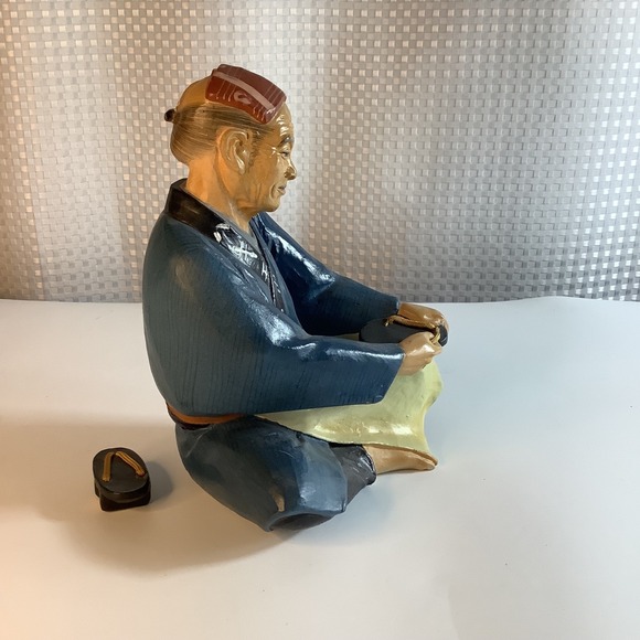 Hakata Urasaki Doll Japanese Sandal Shoe Maker Clay Figurine Hand Painted VTG - Picture 4 of 8